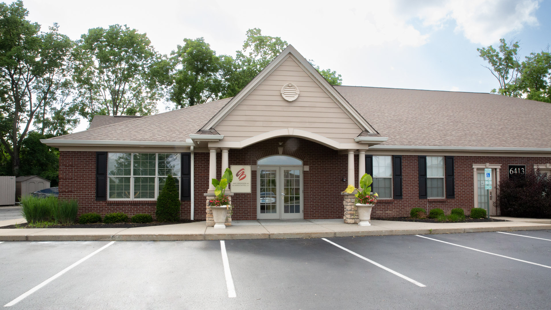 Outside of Amy Brenner & Associates practice where you can visit a gynecologist in Mason, OH